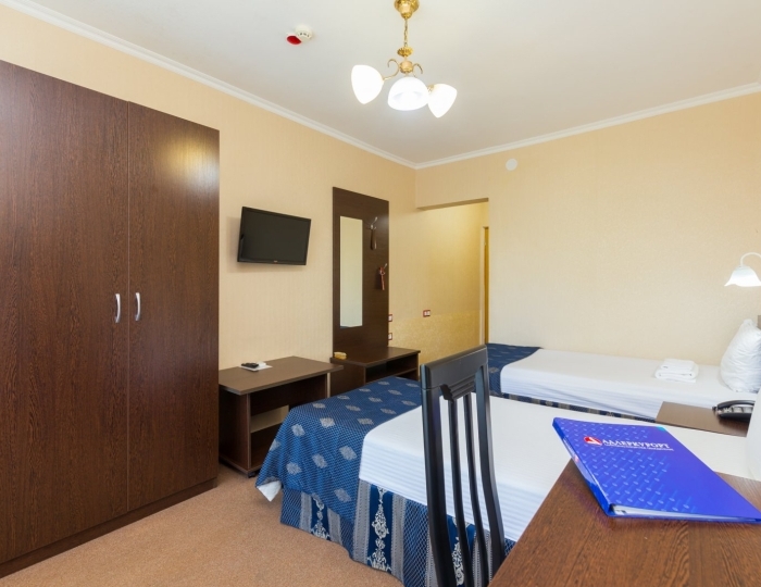 Номер категории «Доступная среда» - СКК «Адлеркурорт» (корпус «Коралл»)